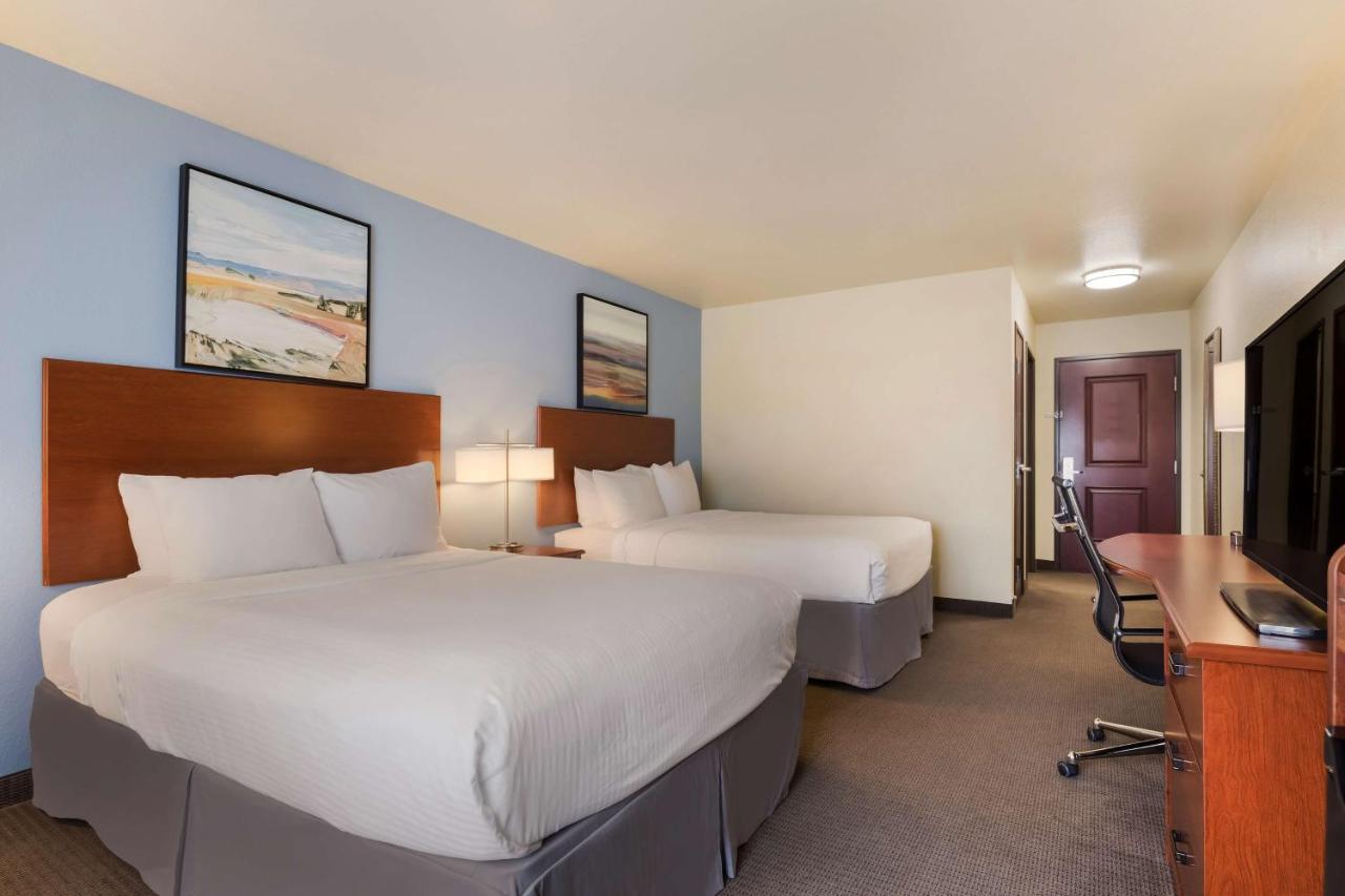 Best Western Coffeyville Central Business District Inn And Suites מראה חיצוני תמונה